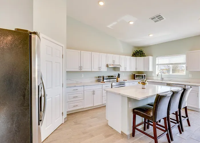 Mtn Views: Spacious Family In Casa Grande! Casa Grande