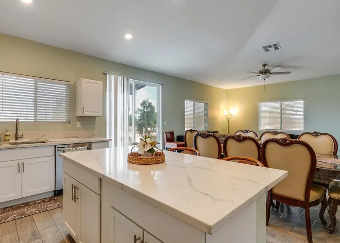 Mtn Views: Spacious Family In Casa Grande! Casa Grande